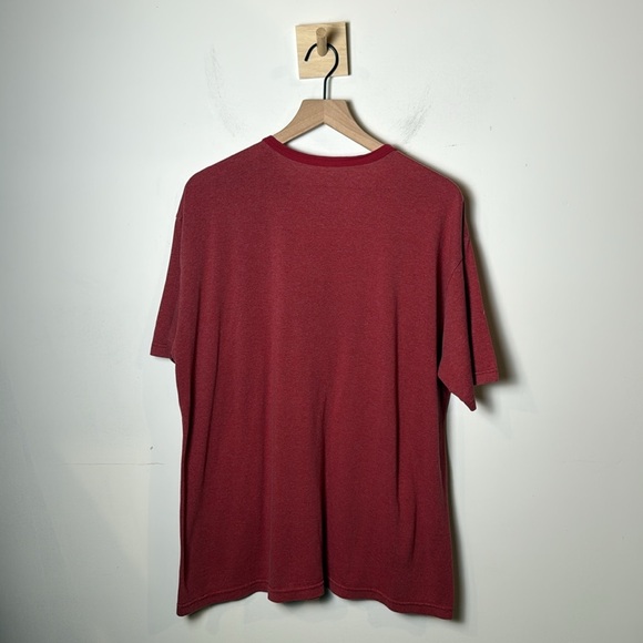 Disney Store Men's Mickey Mouse Since 1928 Graphic T-Shirt Red Vintage size XL - Picture 4 of 7